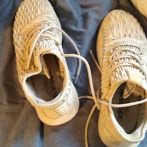 Adidas tubulae